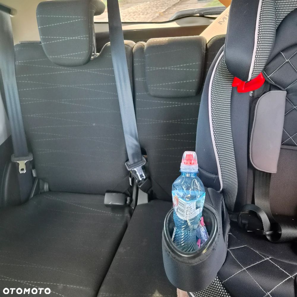 Toyota Yaris - 9