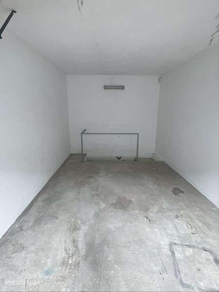 Garagem box + cave centro de Aveiro - Grande imagem: 3/4