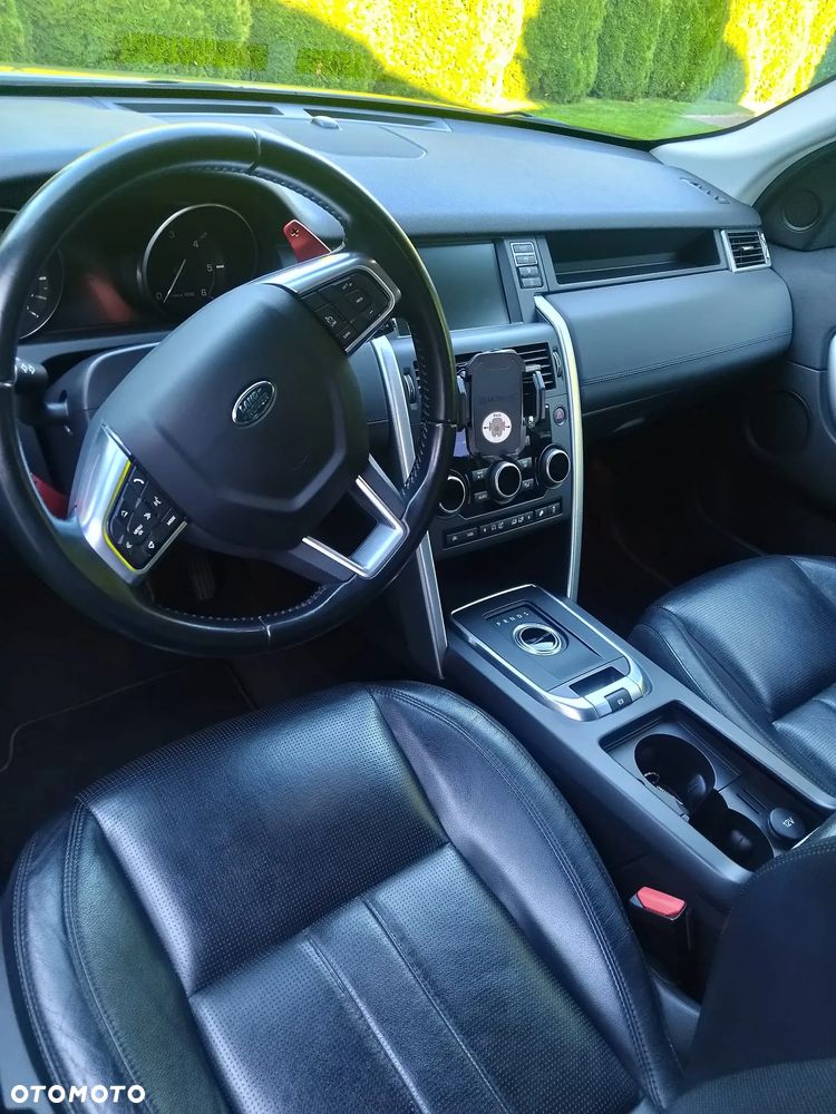 Land Rover Discovery Sport - 10