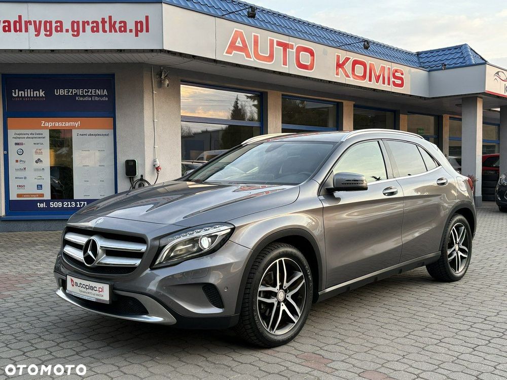 Mercedes-Benz GLA - 2