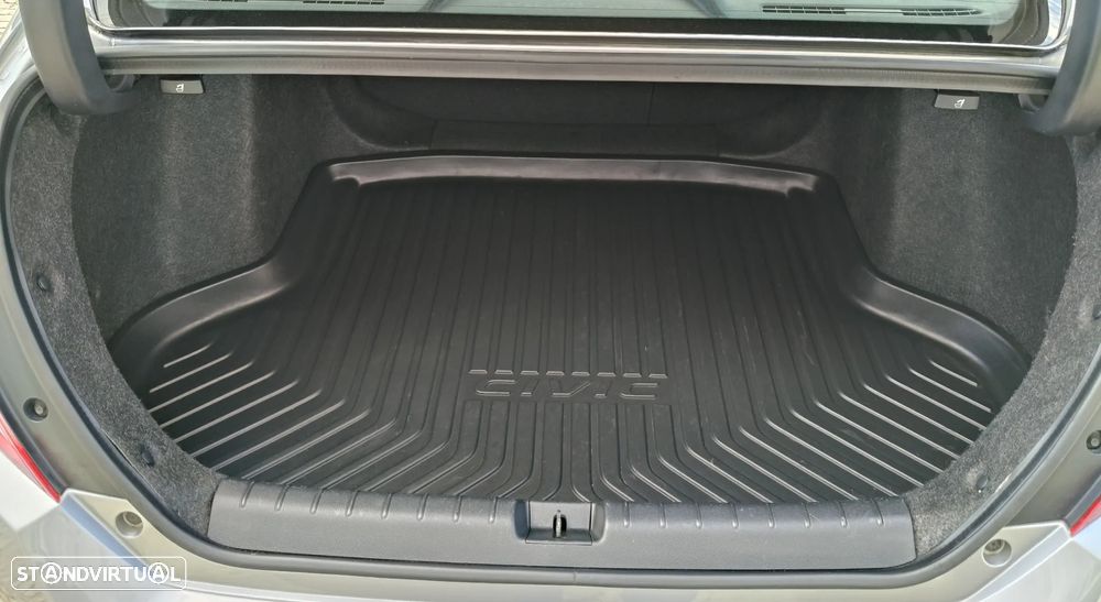 Honda Civic 1.6 i-DTEC Executive - 31