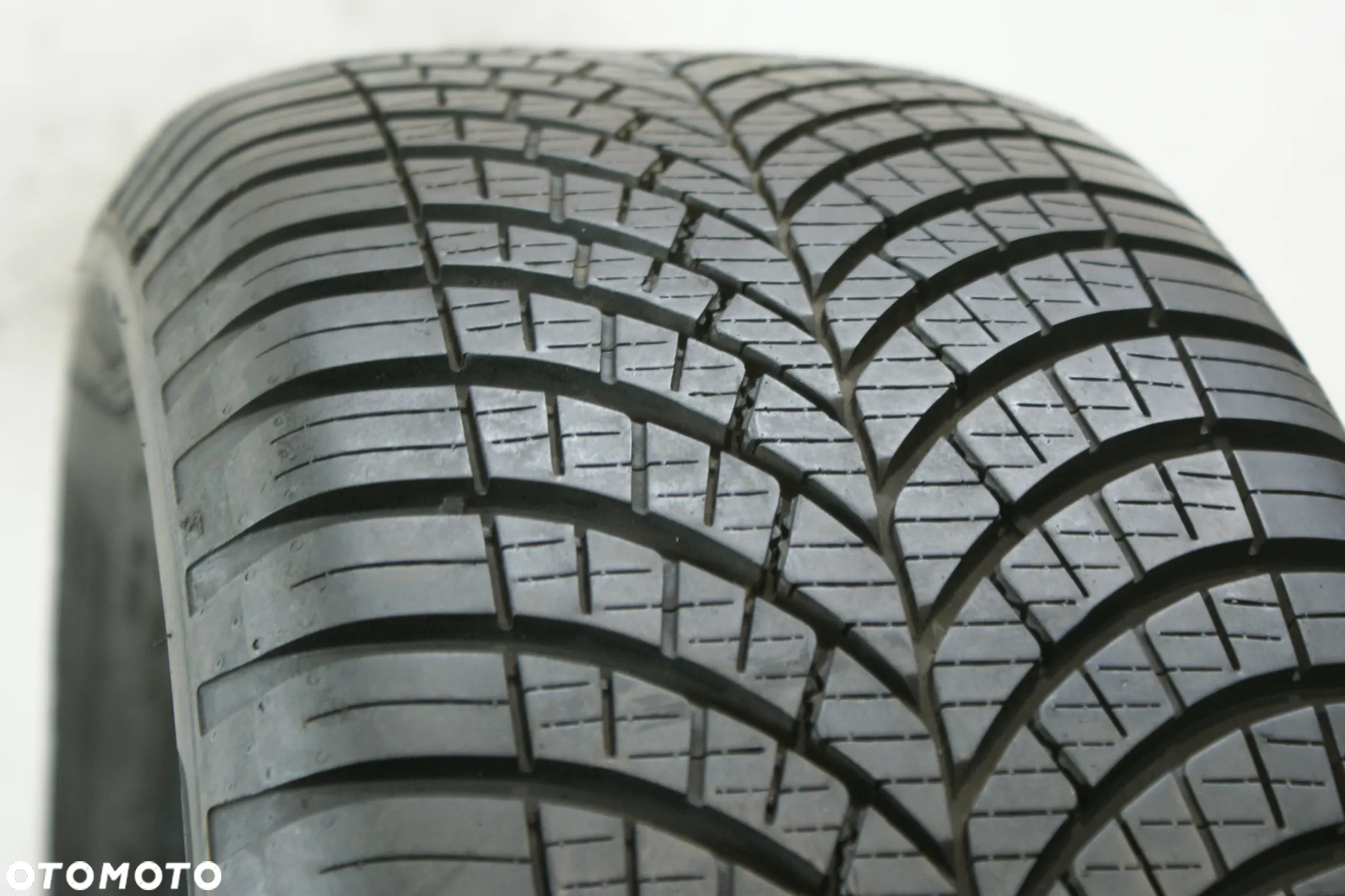 225/55R18 GOODYEAR VECTOR 4SEASONS G3 , 7,5mm 2024r B2026 - 2