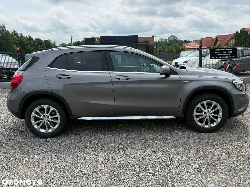 Mercedes-Benz GLA 200 7G-DCT Activity Edition - 14