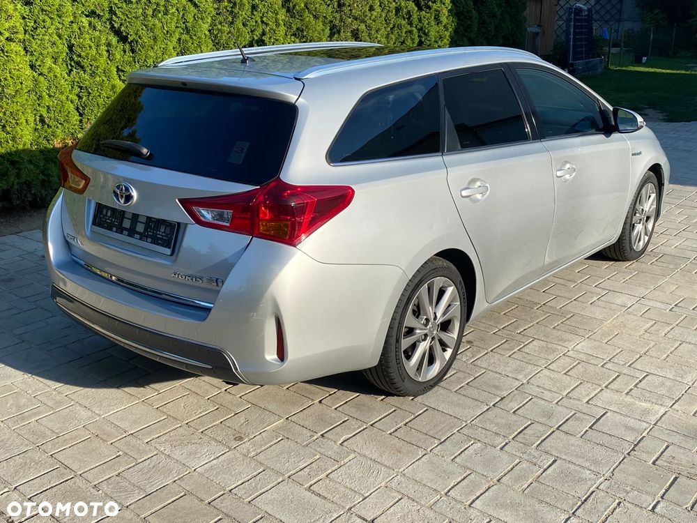 Toyota Auris - 4