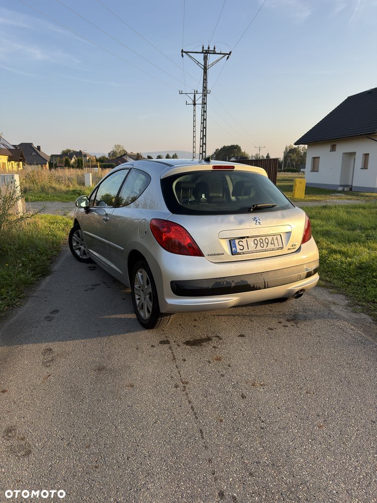 Peugeot 207 - 2