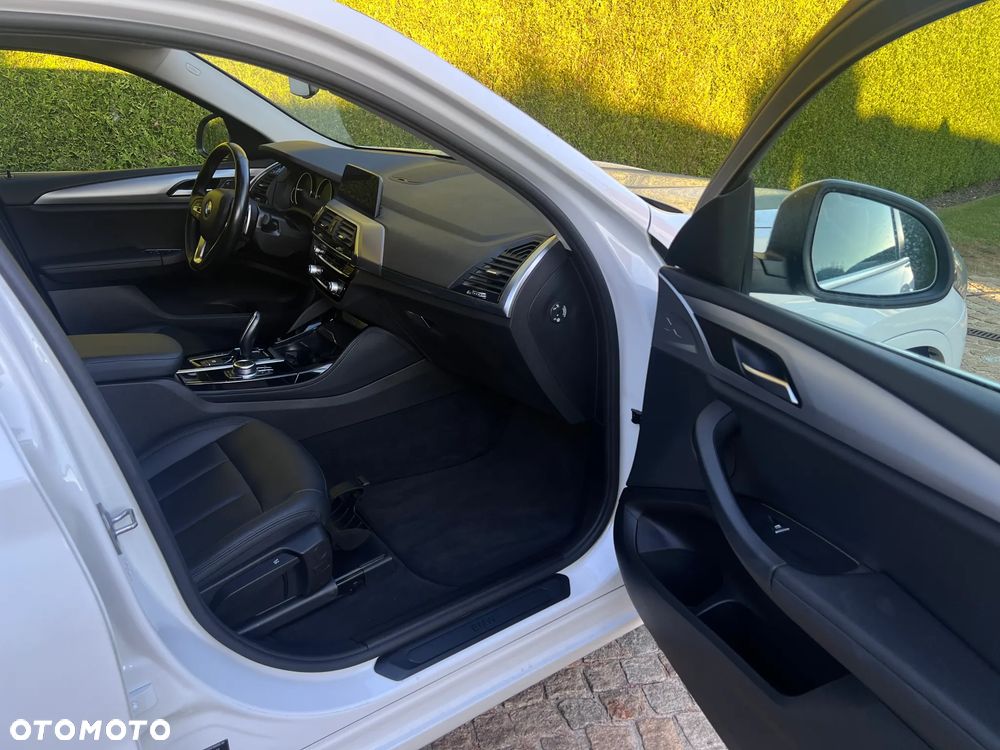 BMW X4 xDrive20i GPF sport - 13