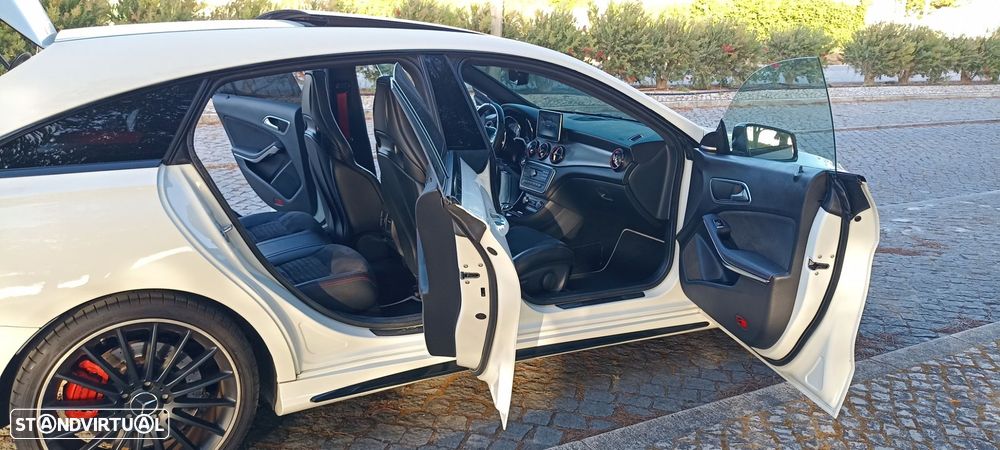 Mercedes-Benz CLA 45 AMG Shooting Brake 4-Matic - 50