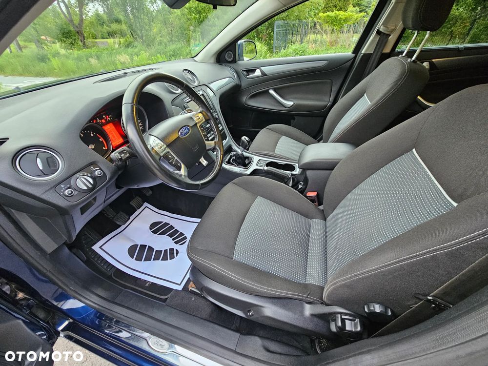 Ford Mondeo - 9