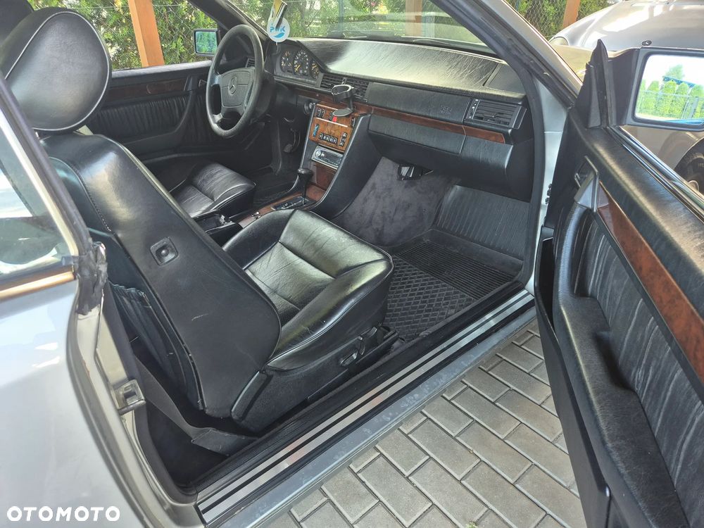 Mercedes-Benz Klasa E - 36