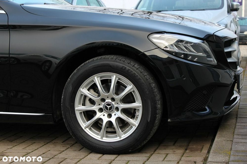 Mercedes-Benz Klasa C 200 d 9G-TRONIC Exclusive - 38