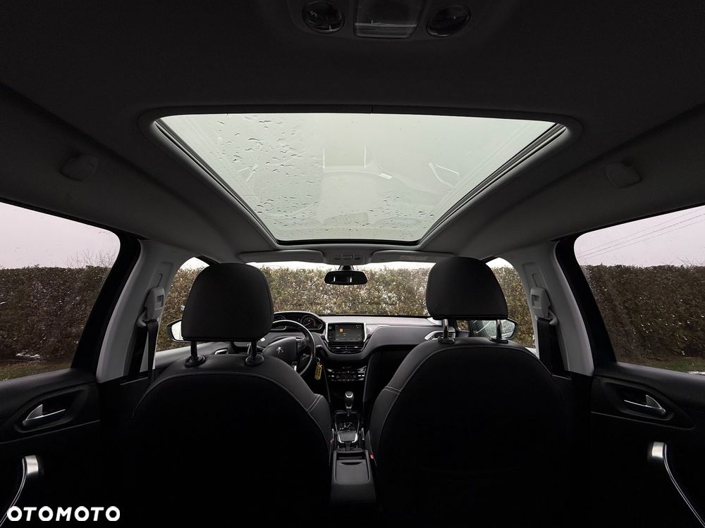 Peugeot 2008 PureTech 110 Stop&Start EAT6 Allure - 13