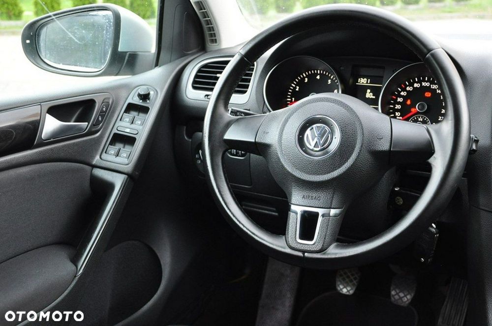 Volkswagen Golf - 31