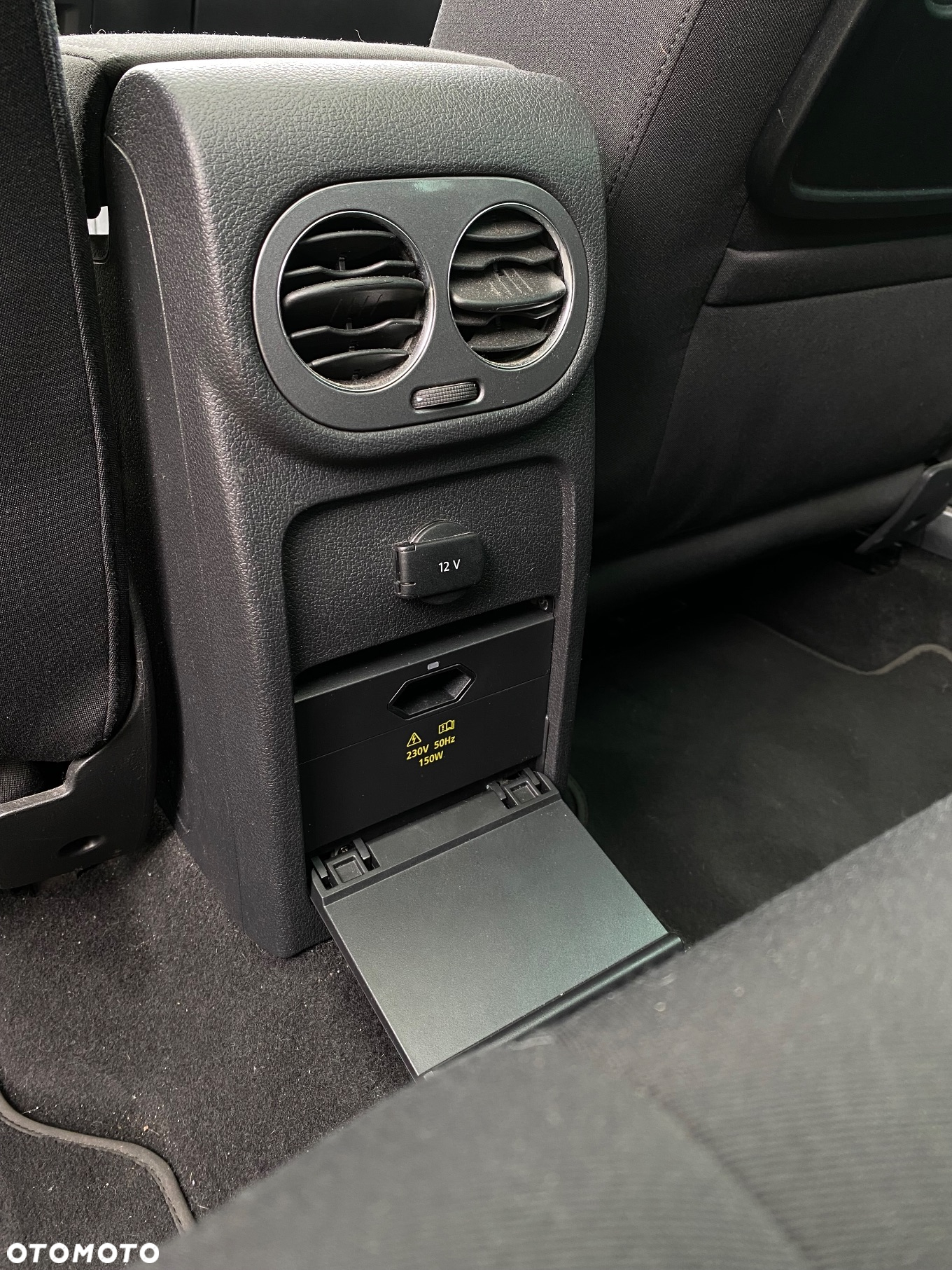 Volkswagen Tiguan 2.0 TDI DPF BlueMotion Technology Exclusive - 14