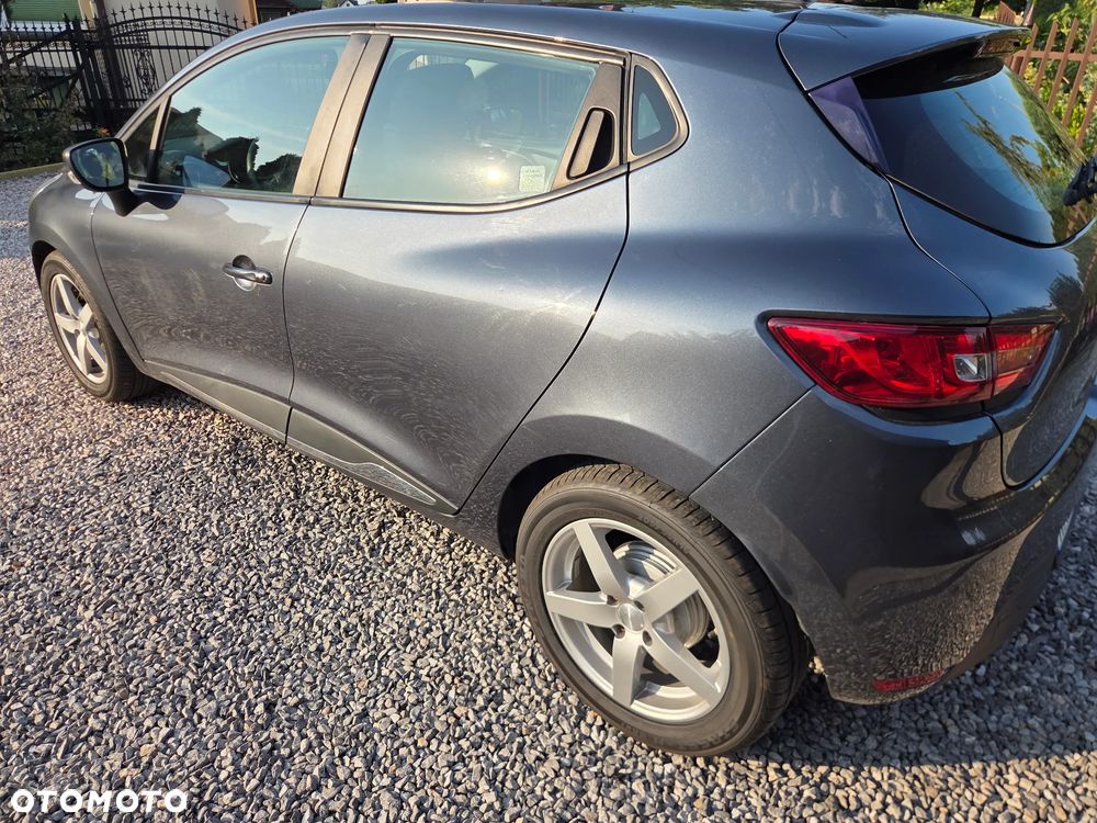 Renault Clio - 7