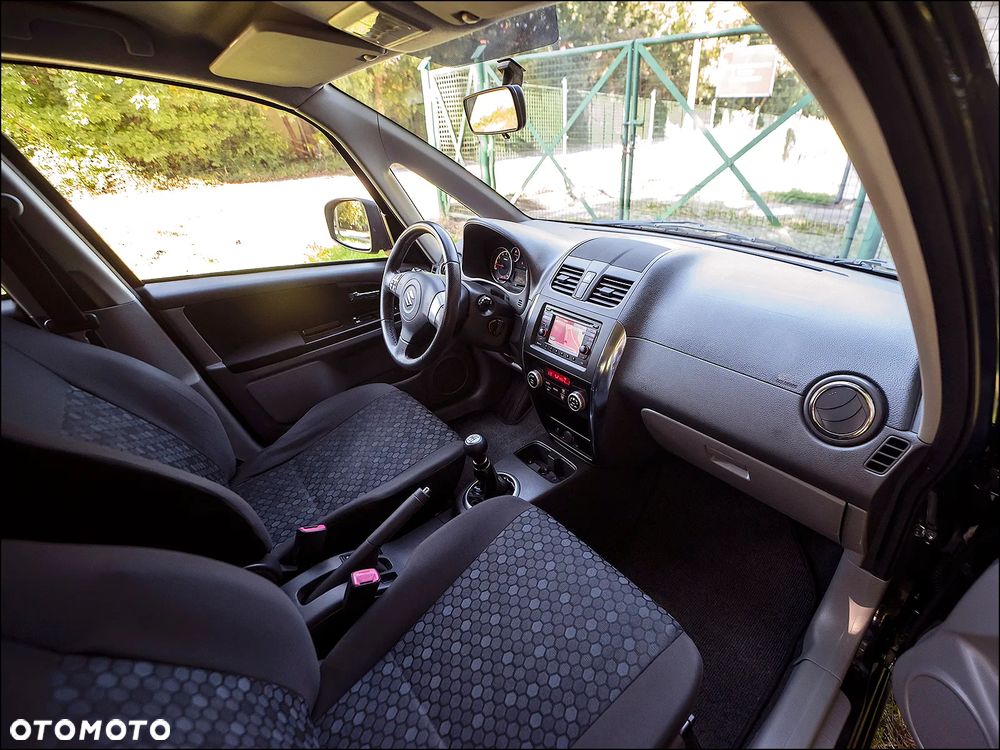 Suzuki SX4 - 18