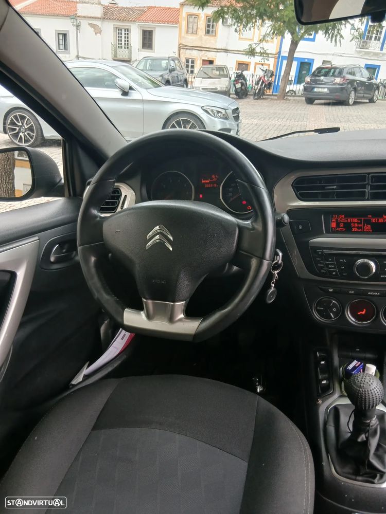 Peugeot 1007 - 13