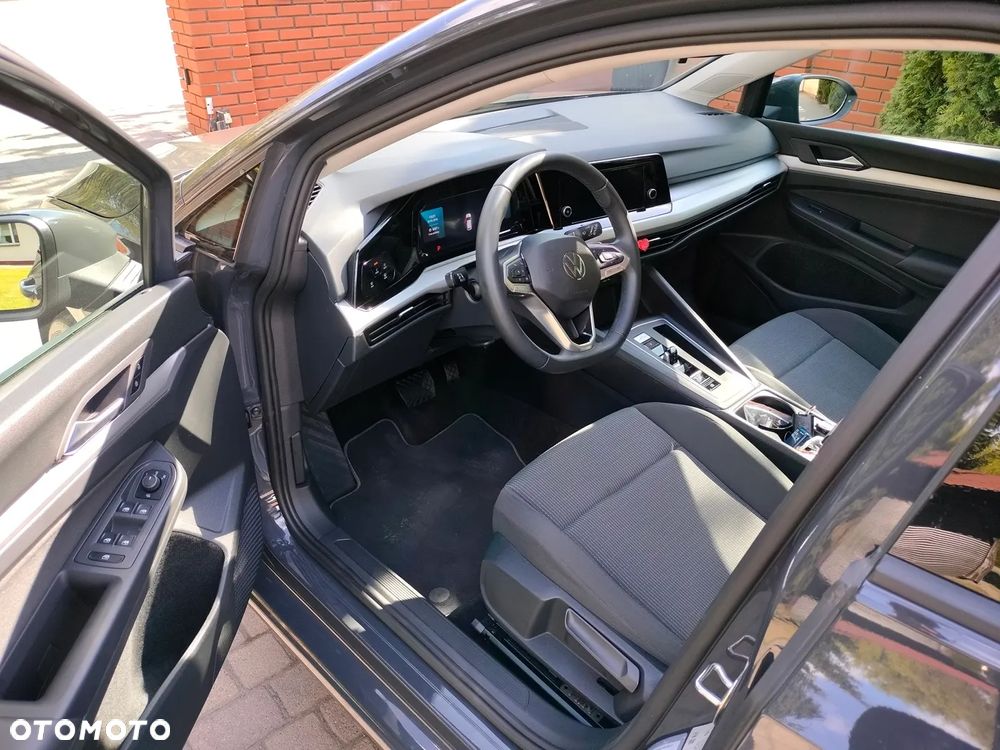Volkswagen Golf - 10