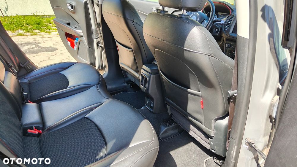 Jeep Compass 2.0 MJD Trailhawk 4WD S&S - 17