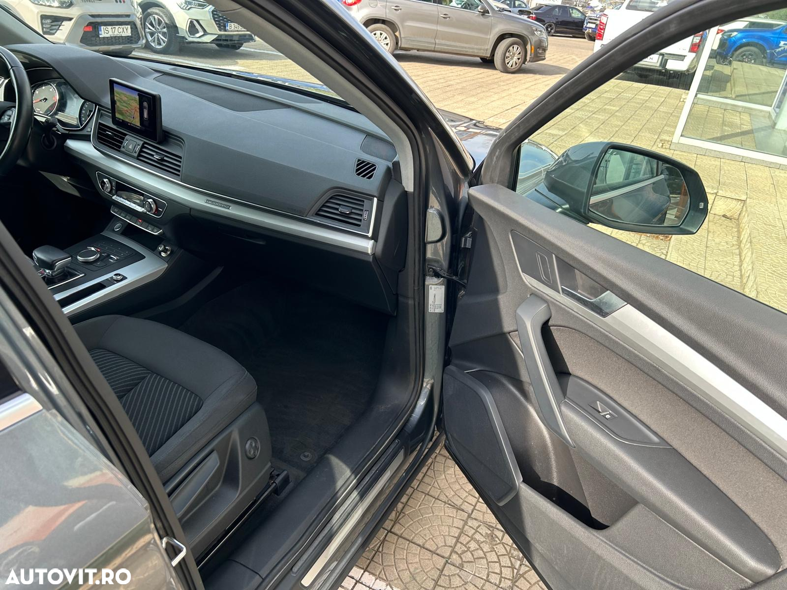 Audi Q5 2.0 40 TDI quattro S tronic Design - 13