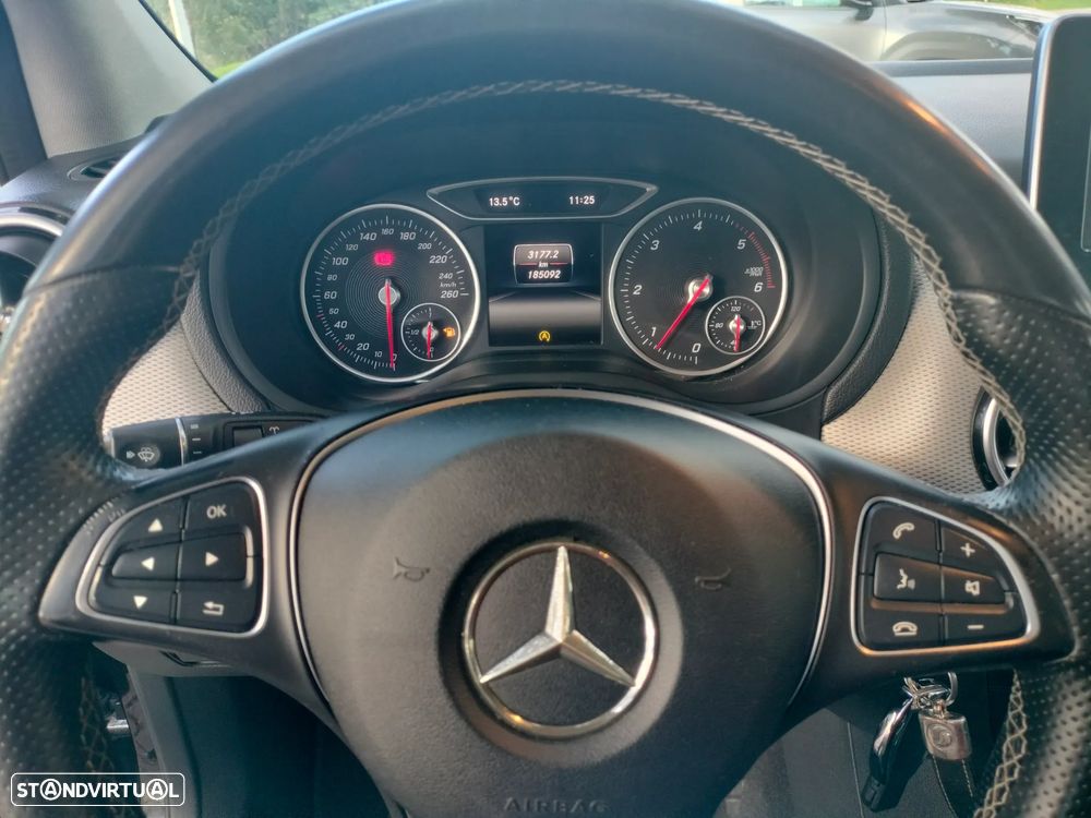 Mercedes-Benz B 200 CDI Style - 12