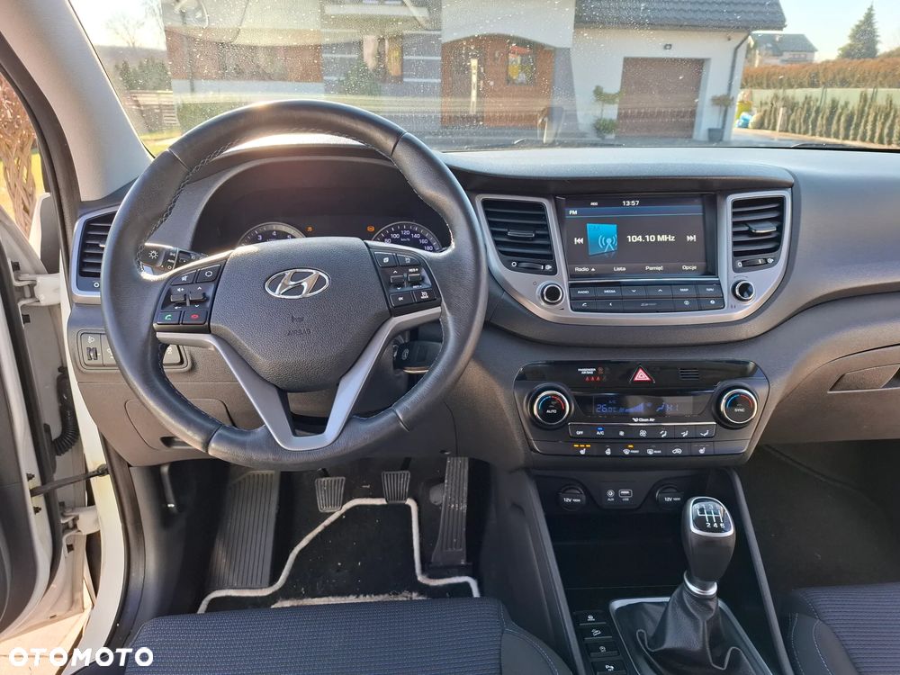 Hyundai Tucson 1.6 GDi 2WD Trend - 27