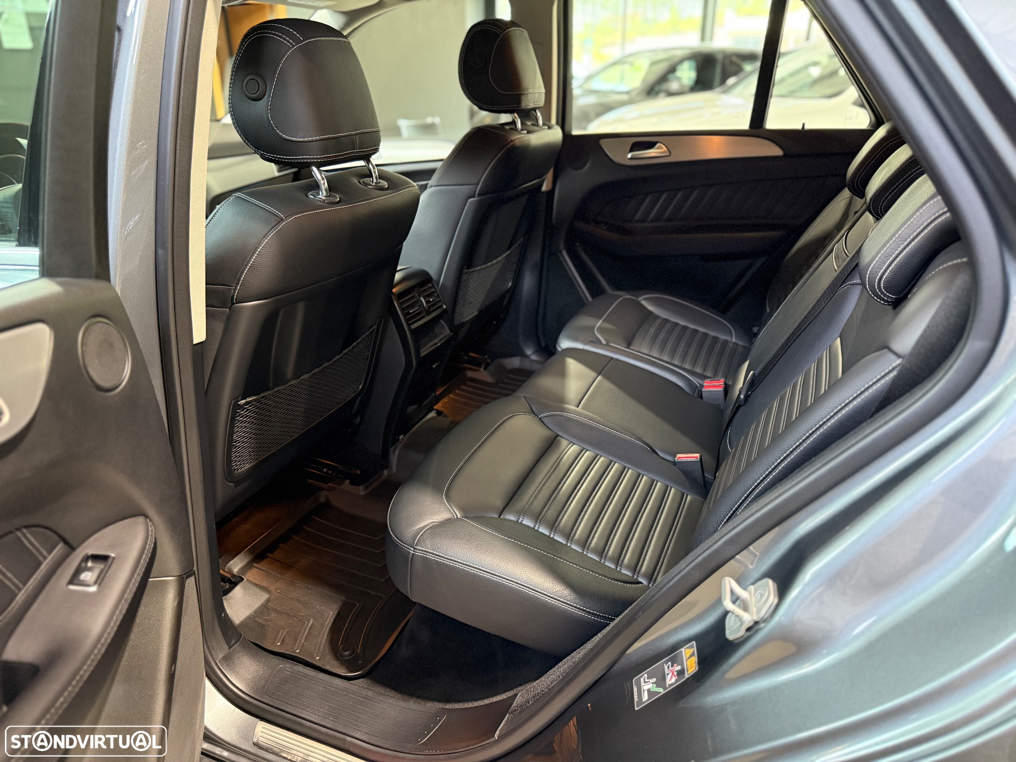 Mercedes-Benz GLE 350 d 4Matic 9G-TRONIC AMG Line - 18