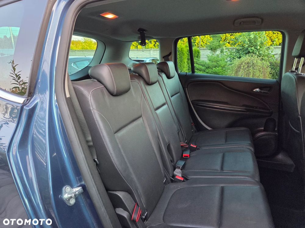 Opel Zafira - 24