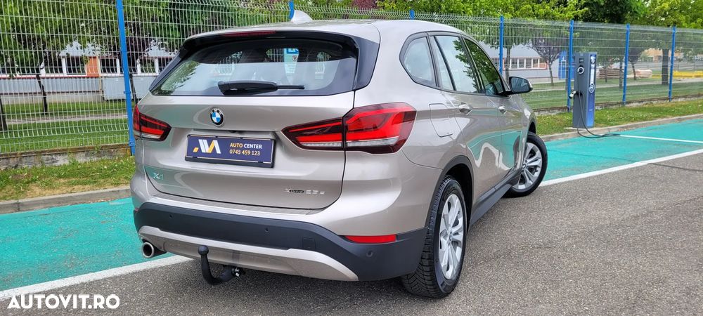 BMW X1 xDrive25e Sport Line - 3