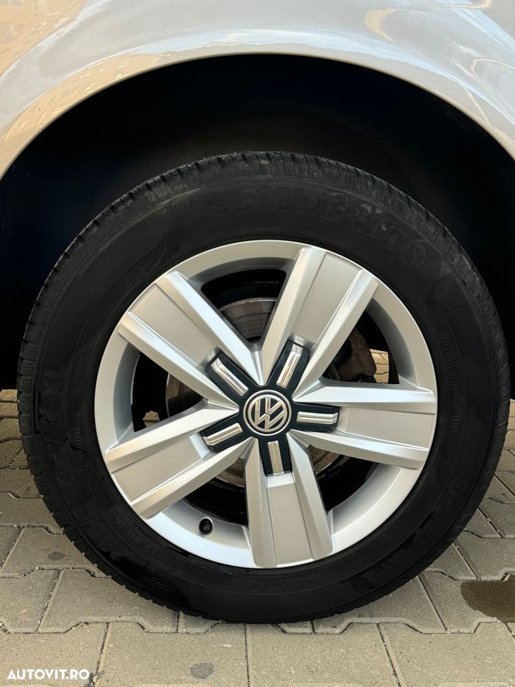 Volkswagen Multivan - 16