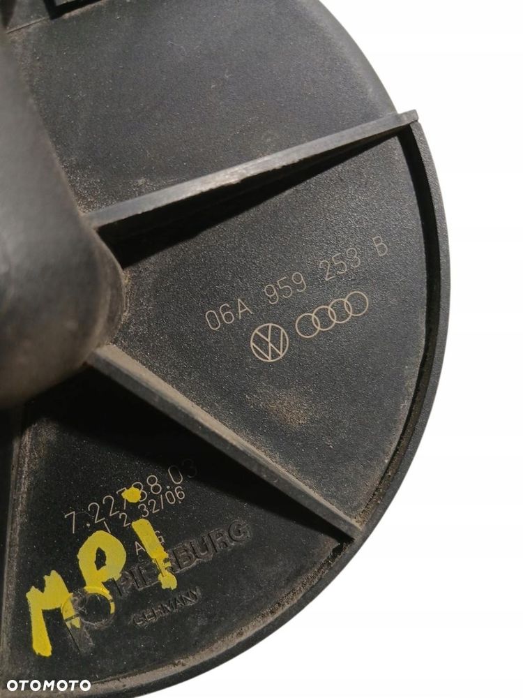 pompa powietrza wtórnego vw golf v 1.6 mpi 06a959253b - 4