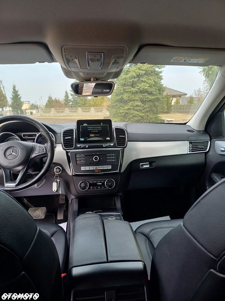 Mercedes-Benz GLE - 16