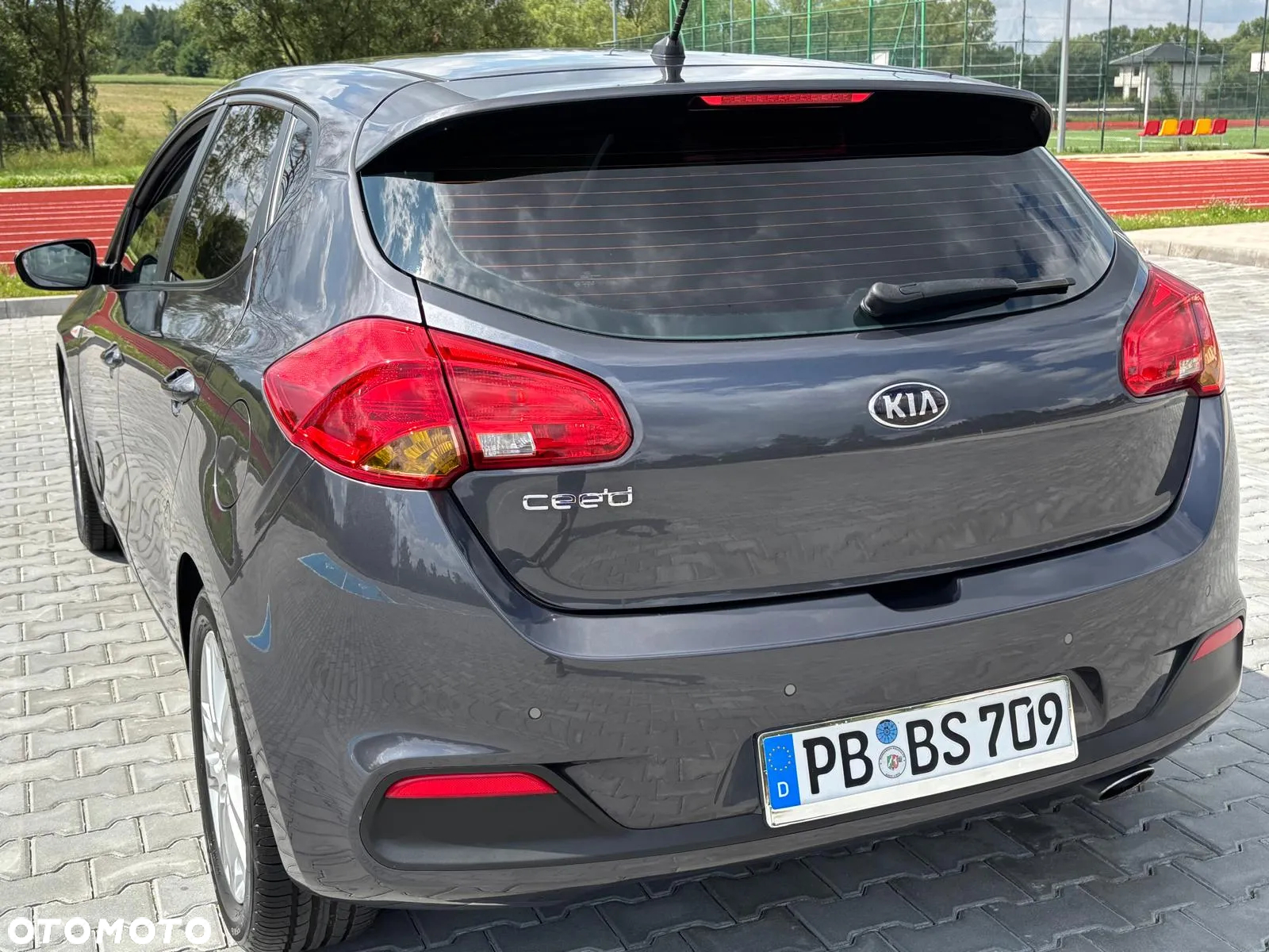 Kia Ceed 1.6 GDI Fifa World Cup Edition - 12