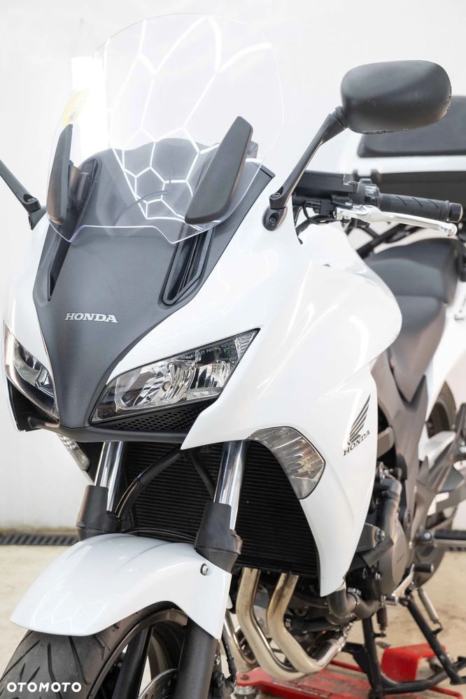Honda CBF - 10