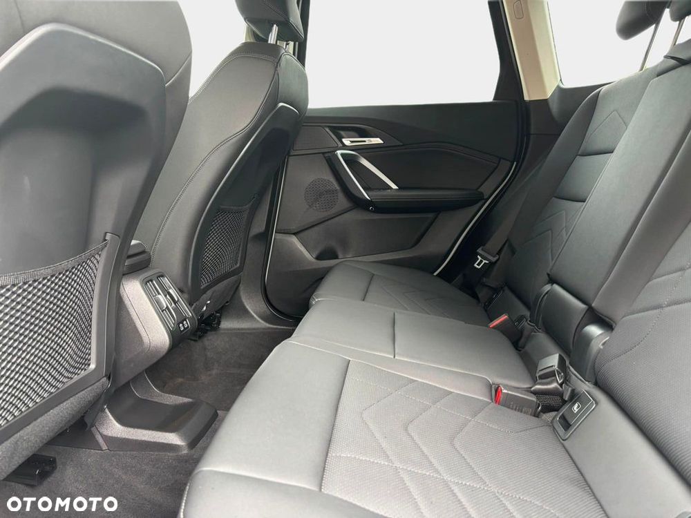 BMW X1 sDrive18i xLine - 23