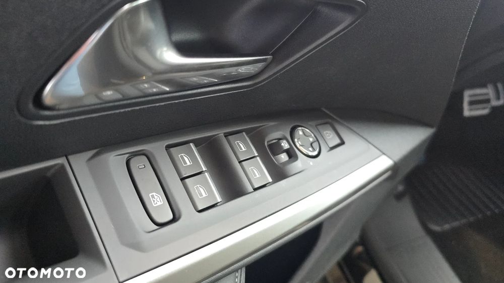 Peugeot 3008 1.2 PureTech mHEV GT E-DCS6 - 23