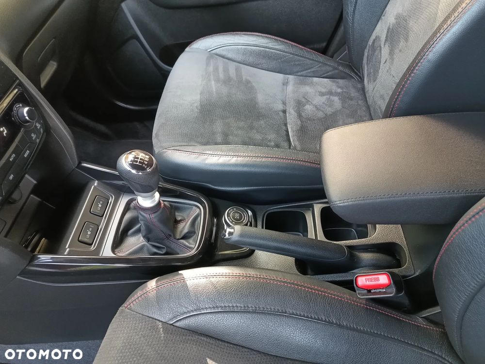 Suzuki Vitara 1.4 T Boosterjet S 4WD - 14