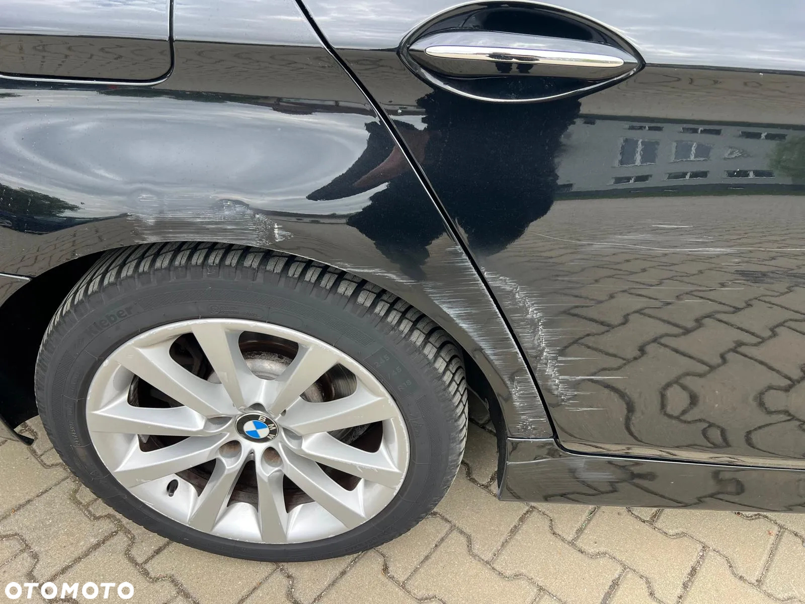 BMW Seria 5 520d - 23