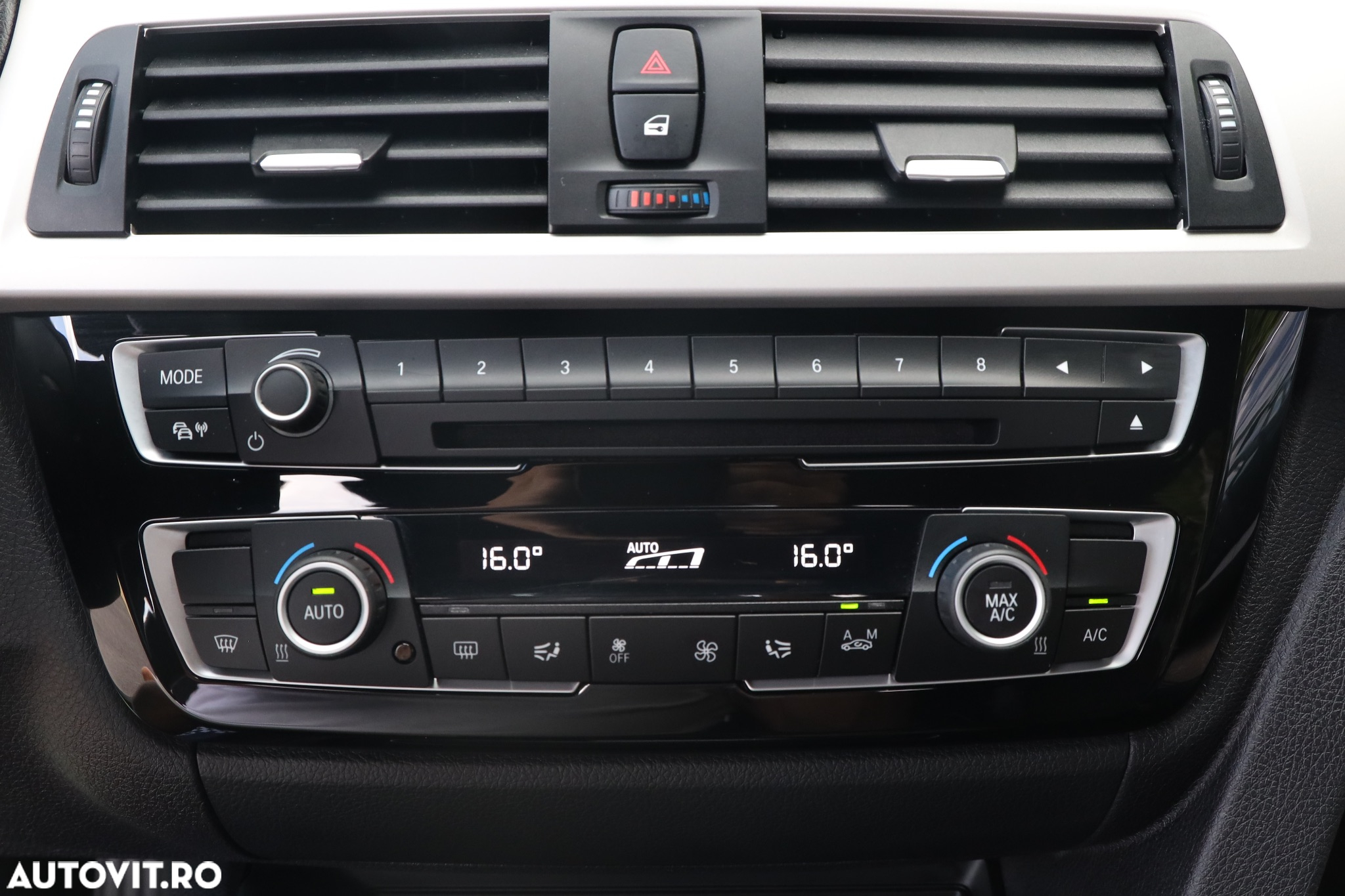 BMW Seria 3 320d Efficient Dynamic Edition Aut. - 29