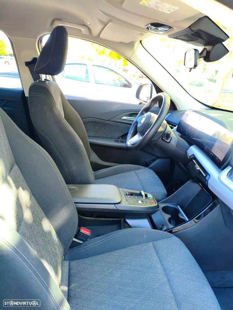 BMW iX1 eDrive20 - 15