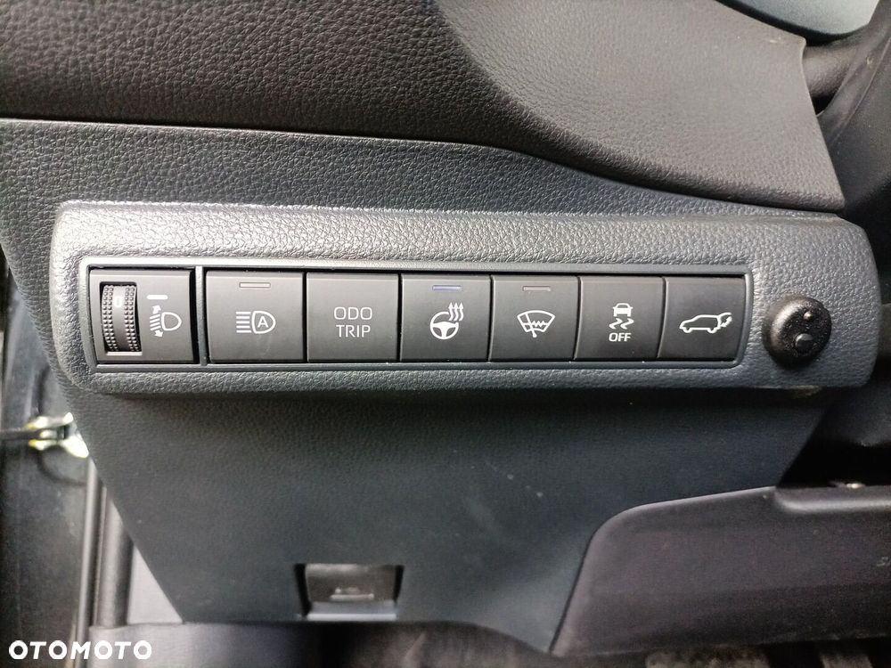 Toyota Corolla - 12