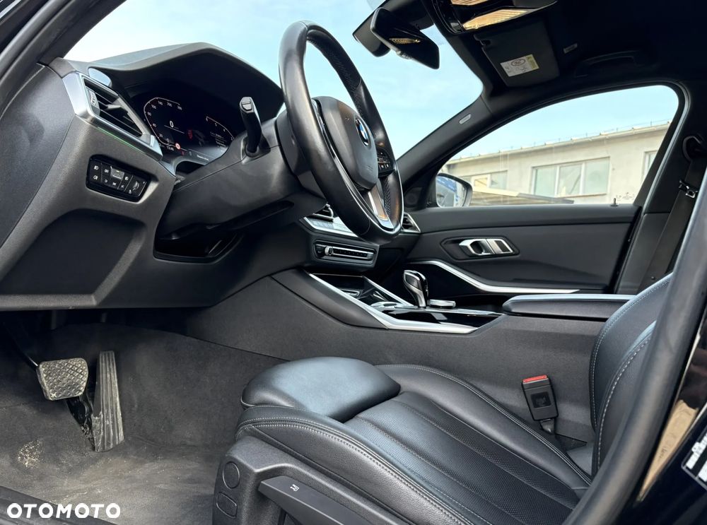 BMW Seria 3 320d Advantage - 11