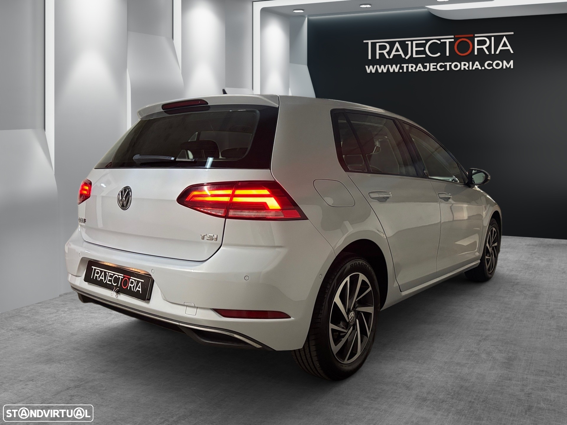 VW Golf 1.0 TSI Trendline DSG - 2