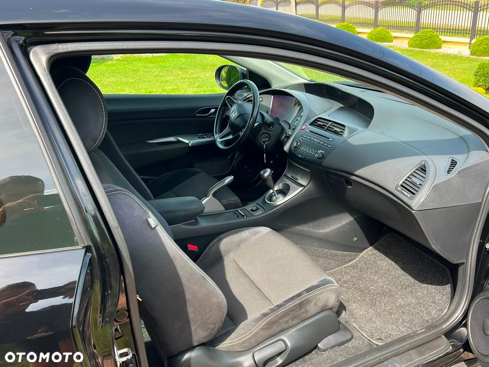 Honda Civic 1.4 i-VTEC Sport - 19