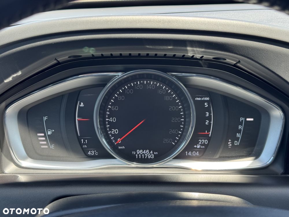 Volvo XC 60 D4 AWD Summum - 8