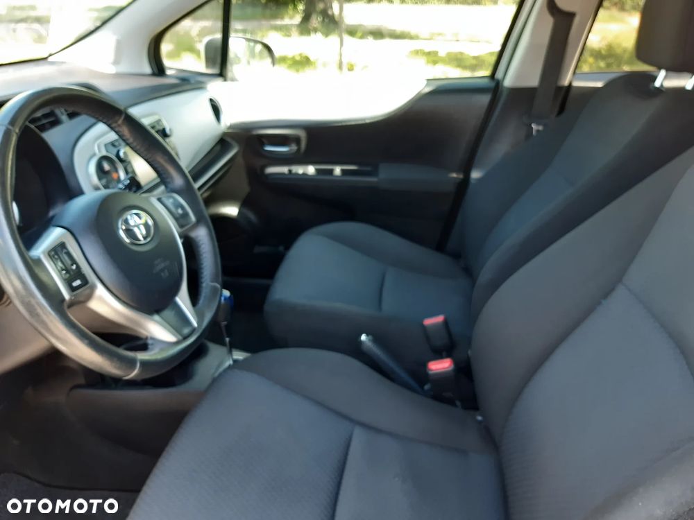 Toyota Yaris 1.5 VVT-i Comfort - 12