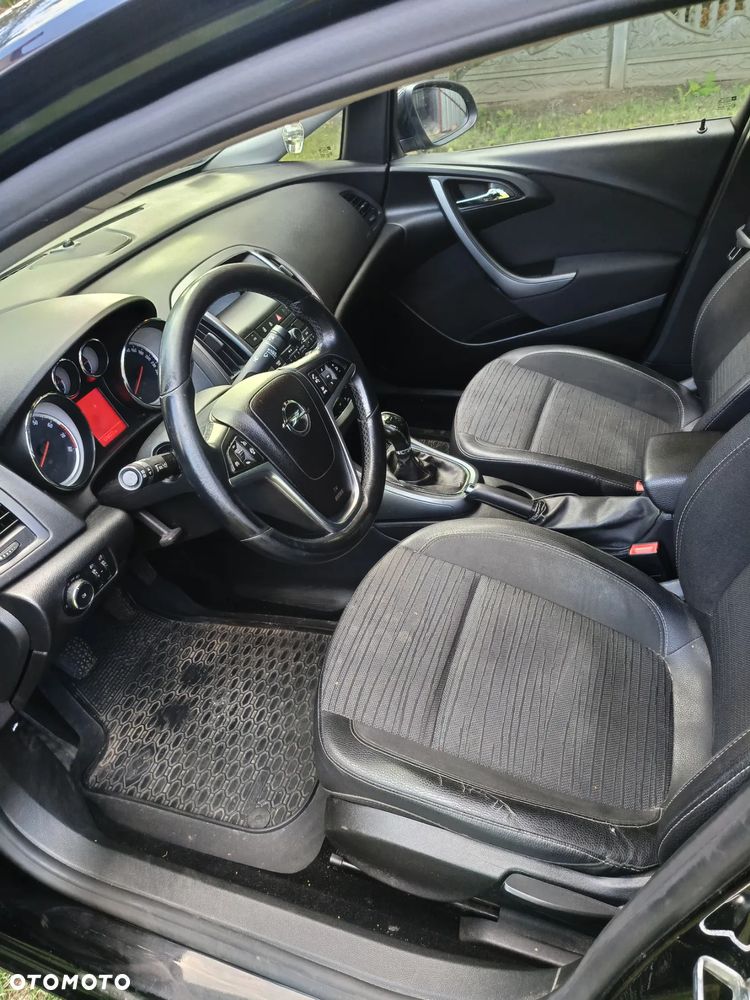 Opel Astra IV 1.4 T Business EU6 - 10