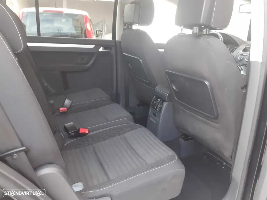 VW Touran 1.6 TDI DPF BlueMotion Cup - 6
