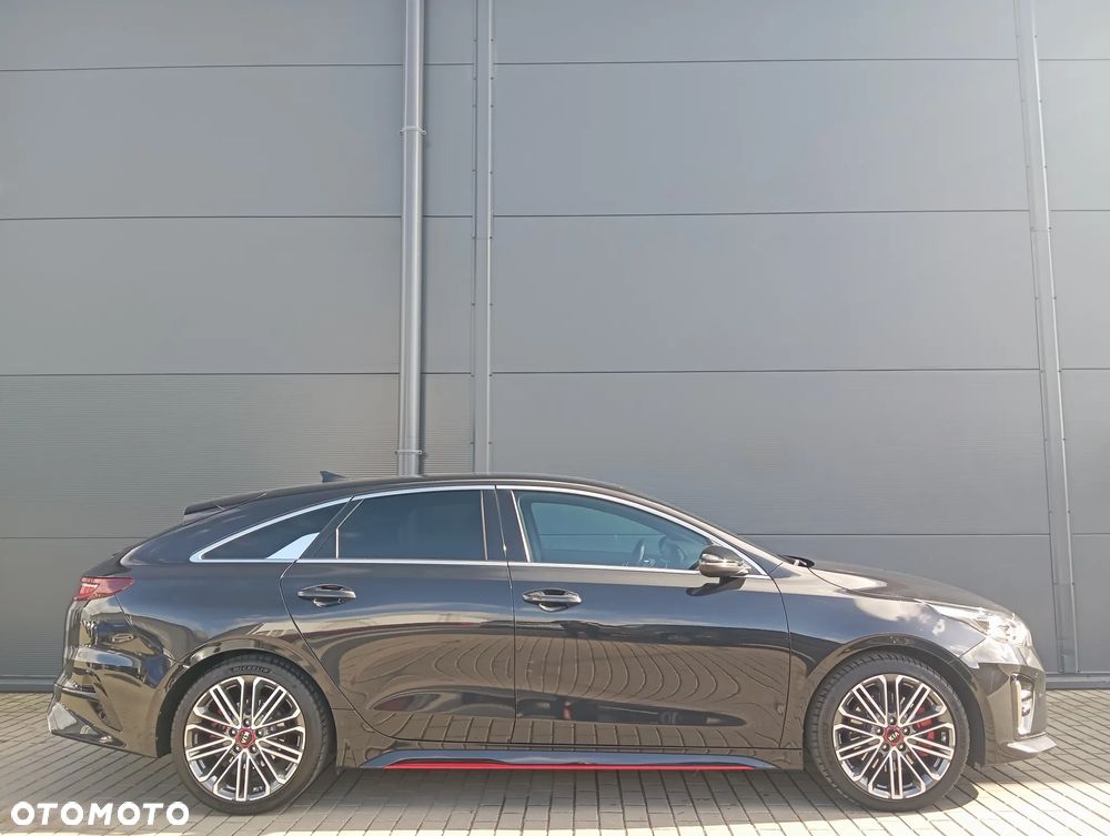 Kia ProCeed 1.6 T-GDI GT DCT - 5