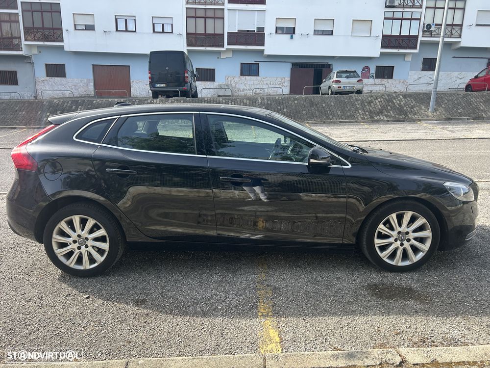 Volvo V40 1.6 D2 Summum Powershift - 3
