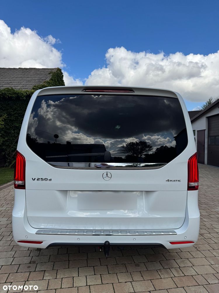 Mercedes-Benz Klasa V 250 d 4-Matic Exclusive 7G-Tronic - 9